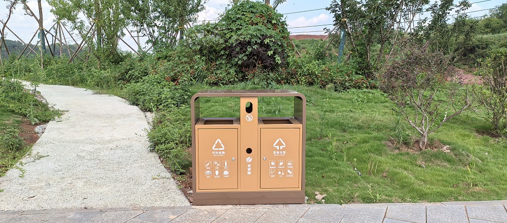 景區分類垃圾桶